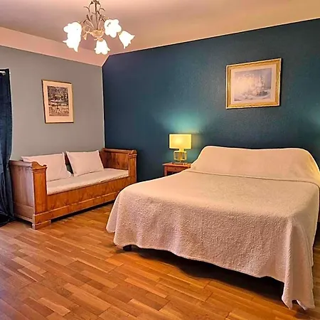 La Jouvenelle Bed & Breakfast