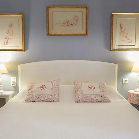 Couette-café La Jouvenelle 3*